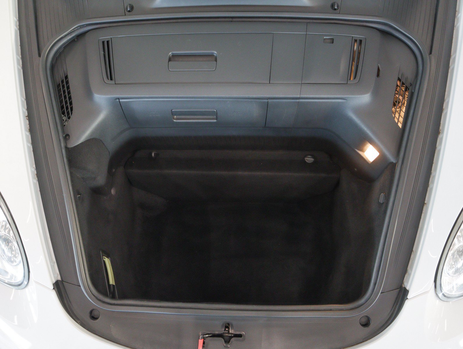 Used 2006 Carrara White Porsche S w/6 speed manual transmission image 25