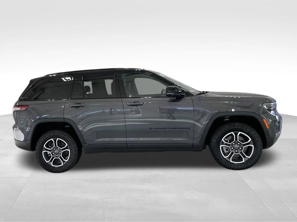 New 2024 Baltic Gray Metallic Clearcoat Jeep Trailhawk 4xe image 3