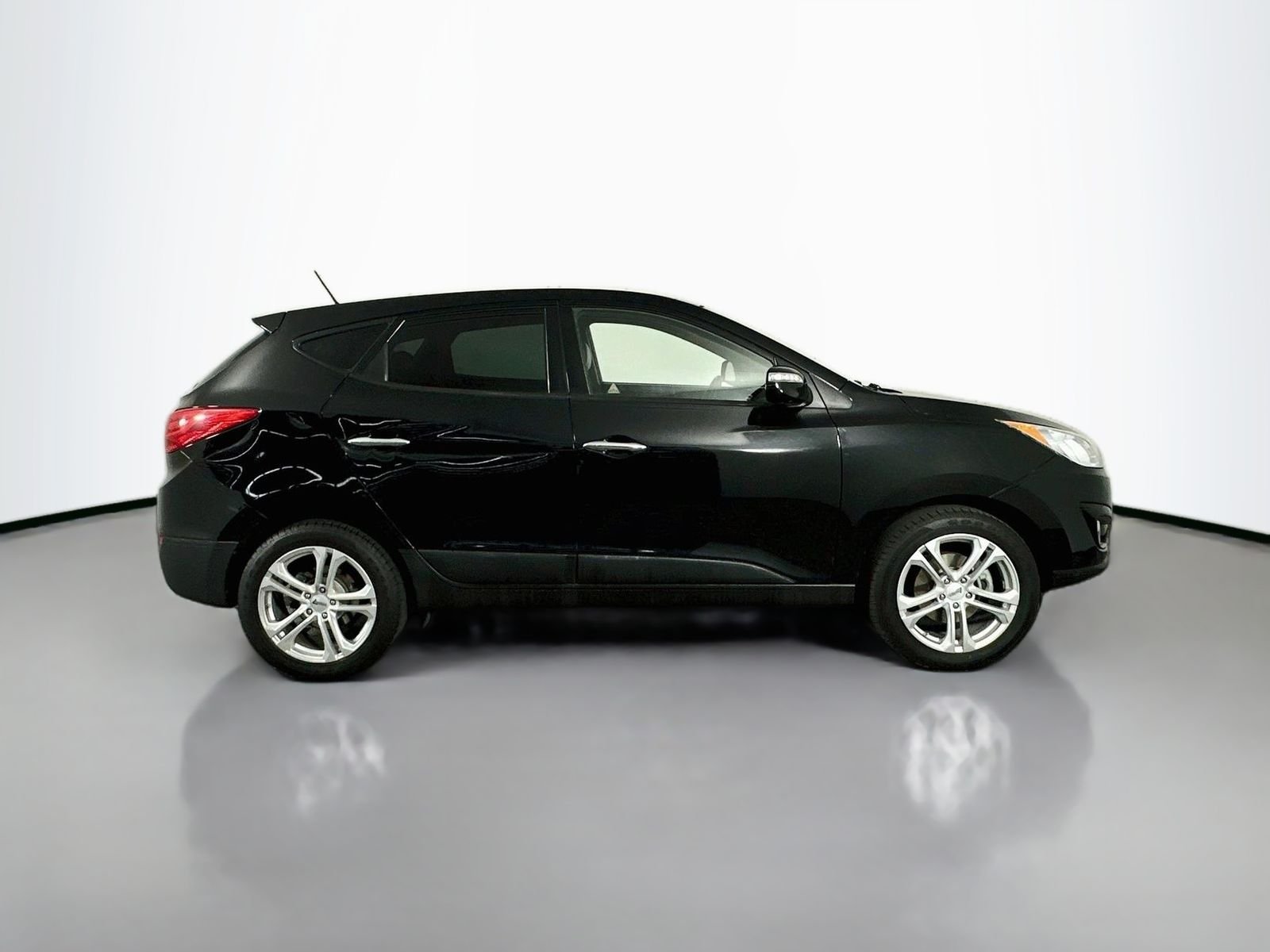 Used 2010 Ash Black Hyundai Limited image 9