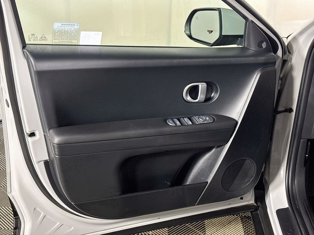 Used 2024 Gray Hyundai SEL image 10