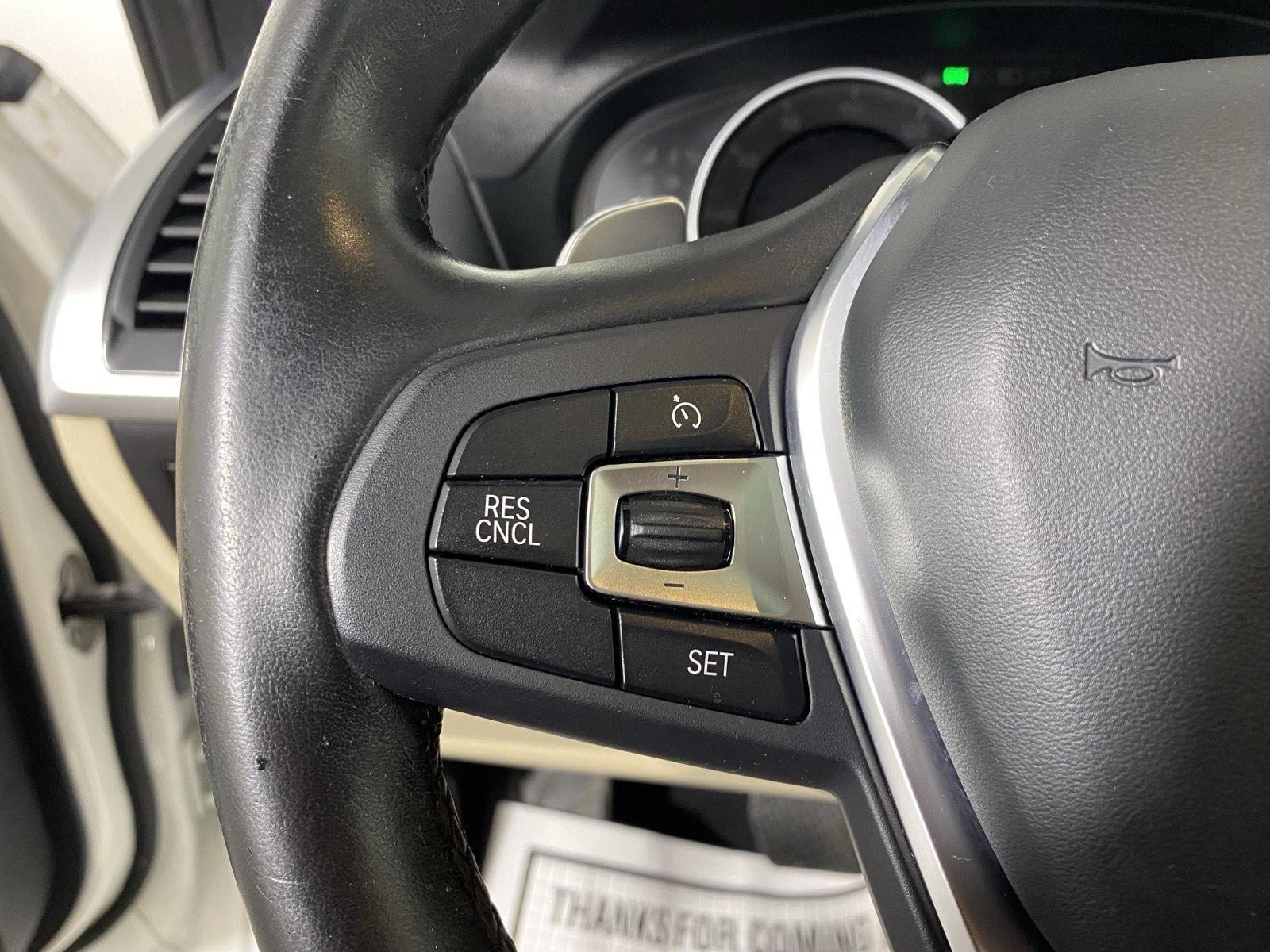Used 2018 Alpine White BMW xDrive30i image 21