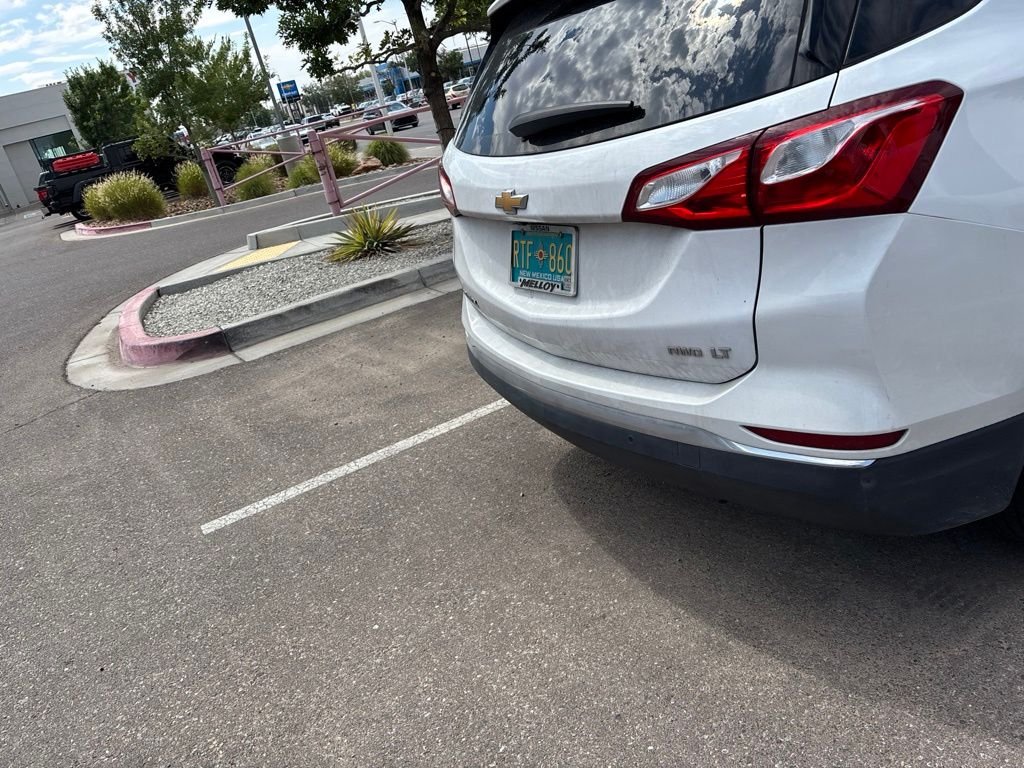 Used 2020 White Chevrolet LT image 12