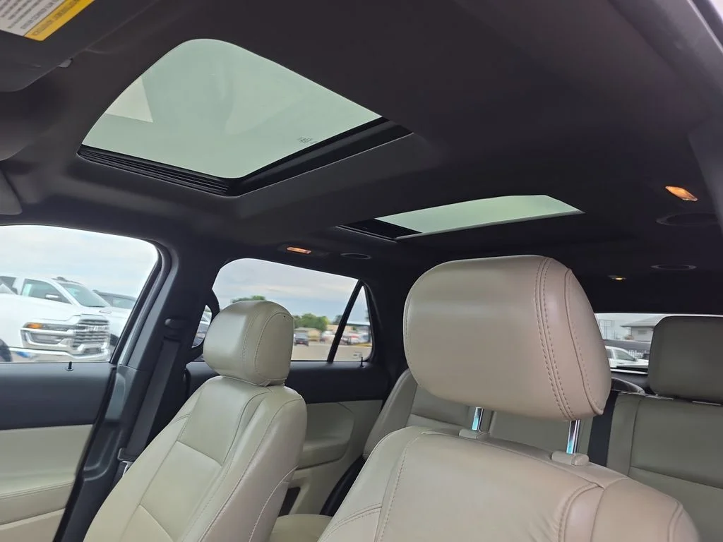 Used 2014 White Ford XLT image 17