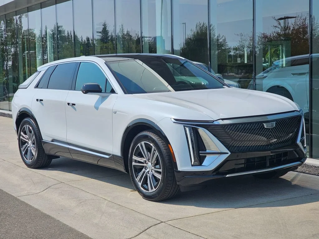 New 2026 Vibrant White Tricoat Cadillac Luxury image 7