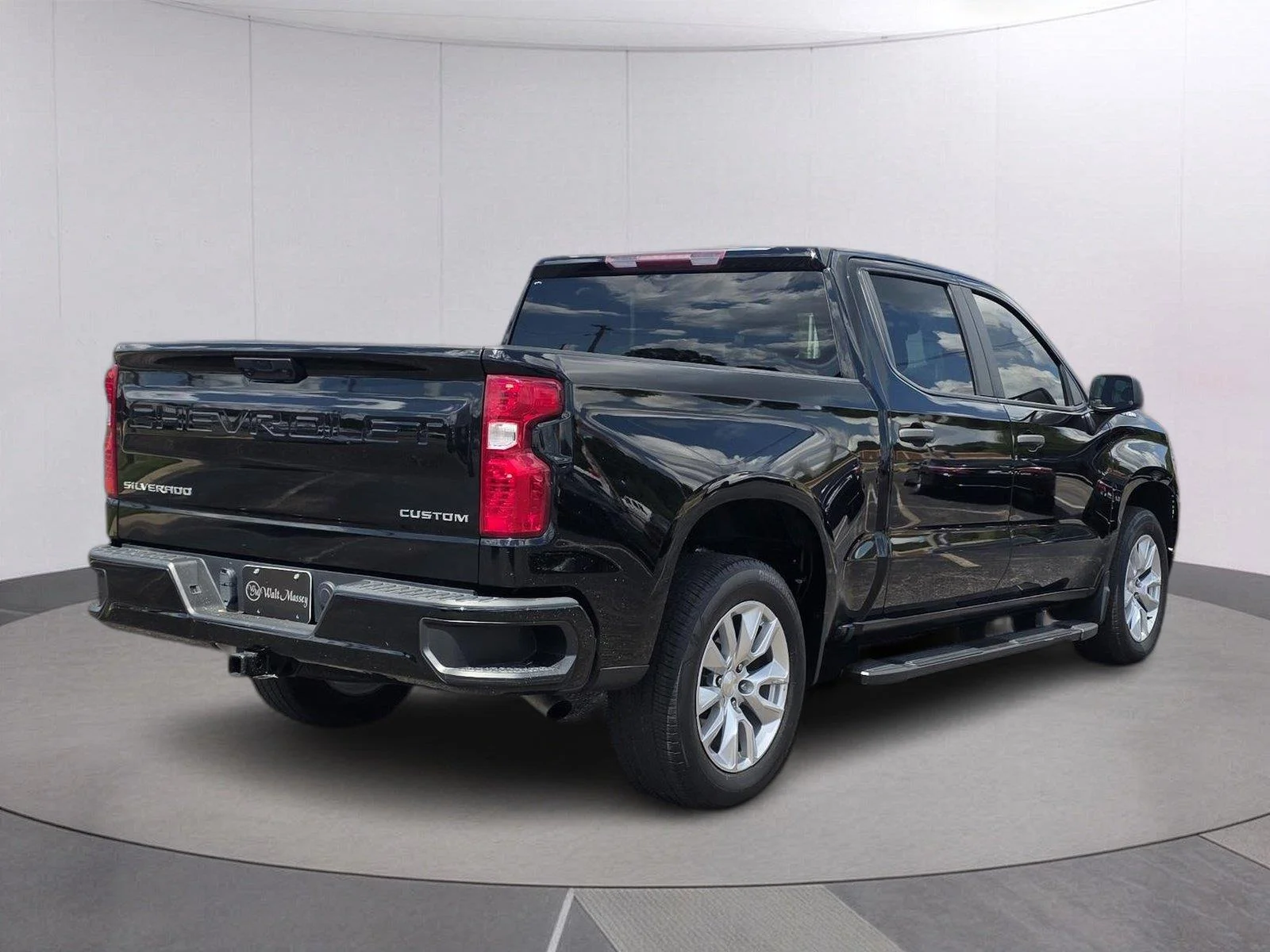 Used 2023 Black Chevrolet Custom image 5