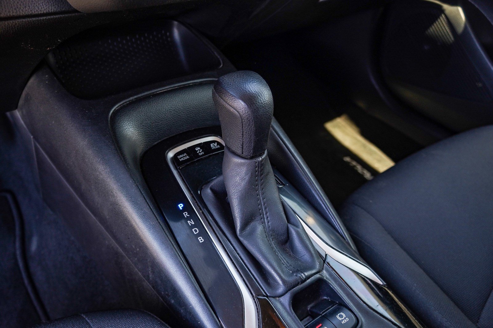 Used 2021 Black Sand Pearl Toyota Hybrid LE image 19