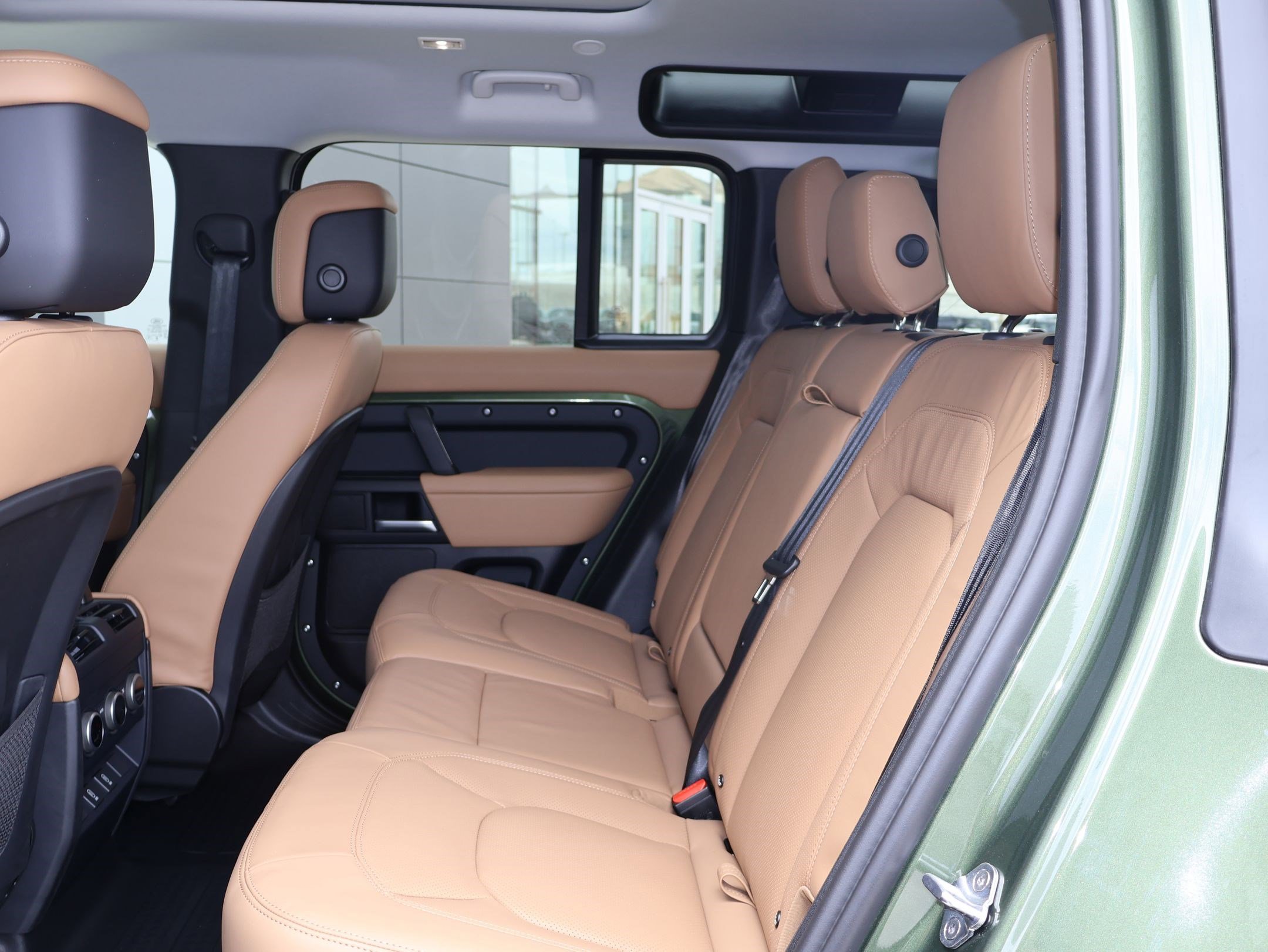 New 2026 Woolstone Green LAND ROVER P300 S image 16