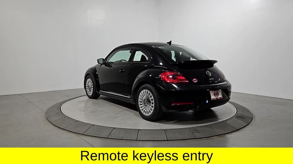 Used 2016  Volkswagen 1.8T SE image 3