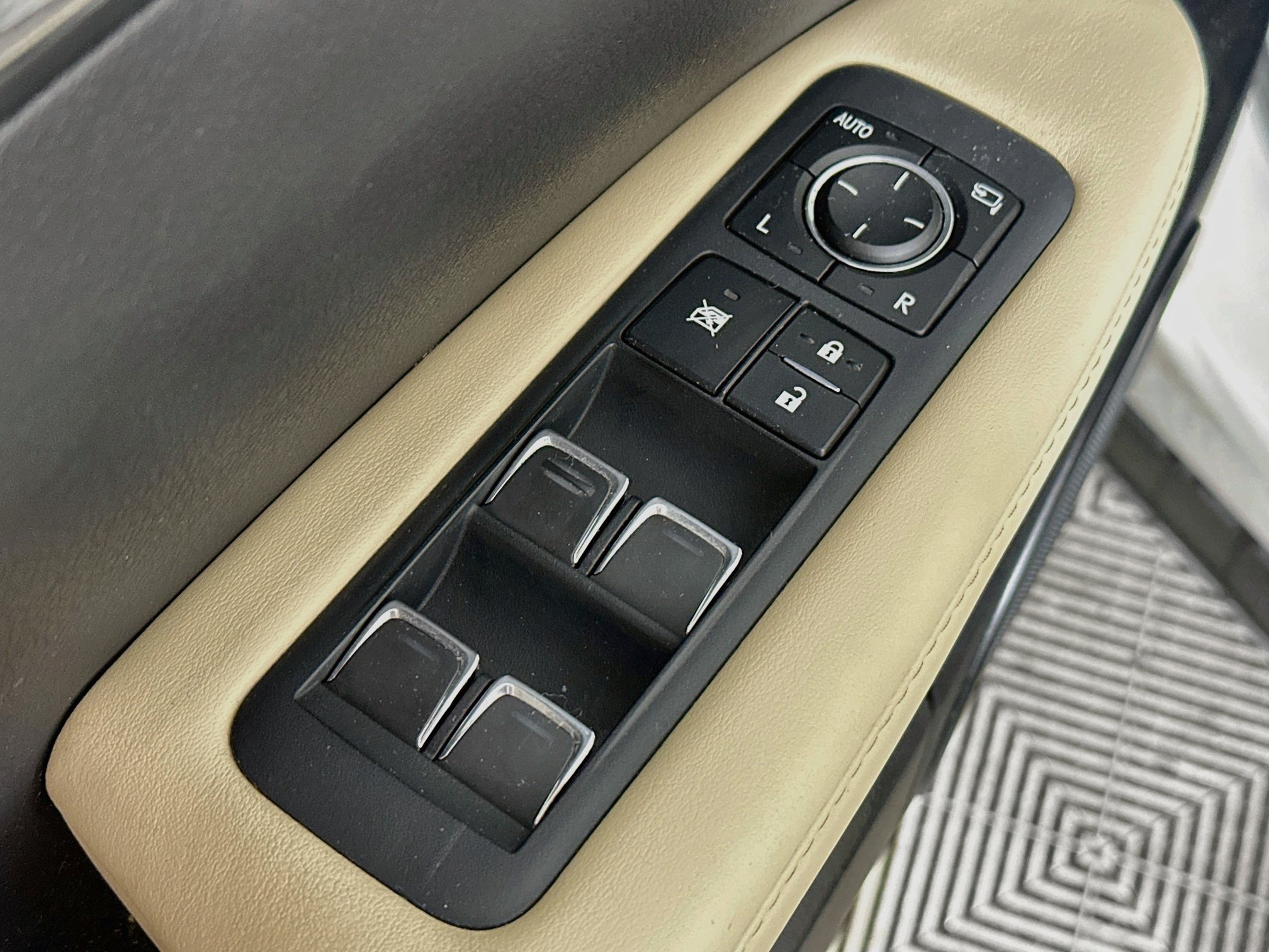 Certified Used 2021 Beige Metallic Lexus 350L image 17