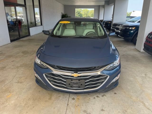 Used 2024 Blue Chevrolet LT image 4