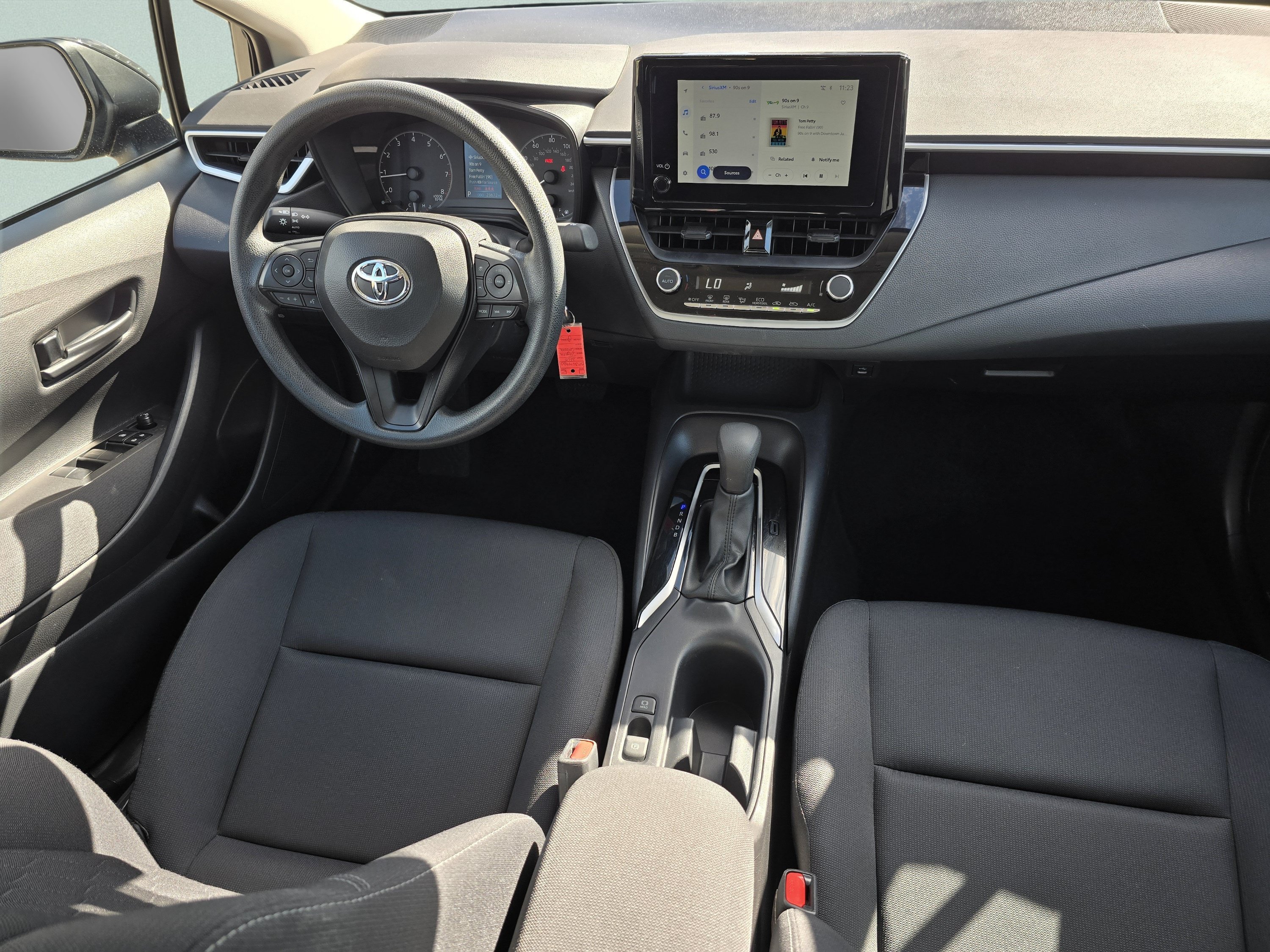 Used 2025 Underground Toyota LE image 19