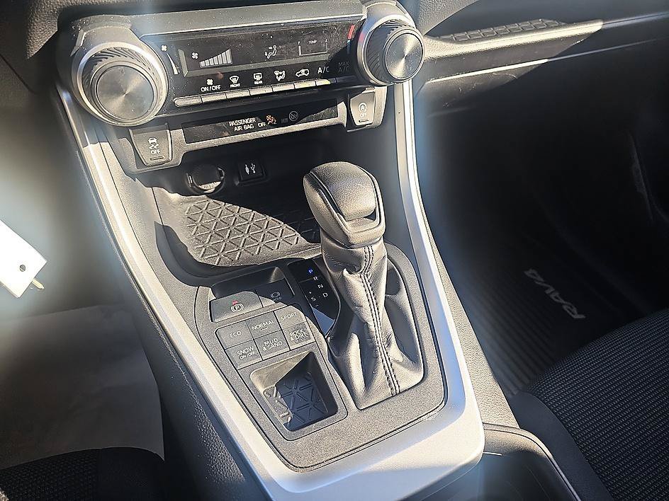 Used 2019 Silver Sky Metallic Toyota LE image 23
