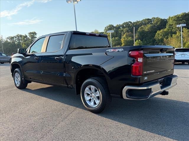 Used 2025 Black Chevrolet LT image 3