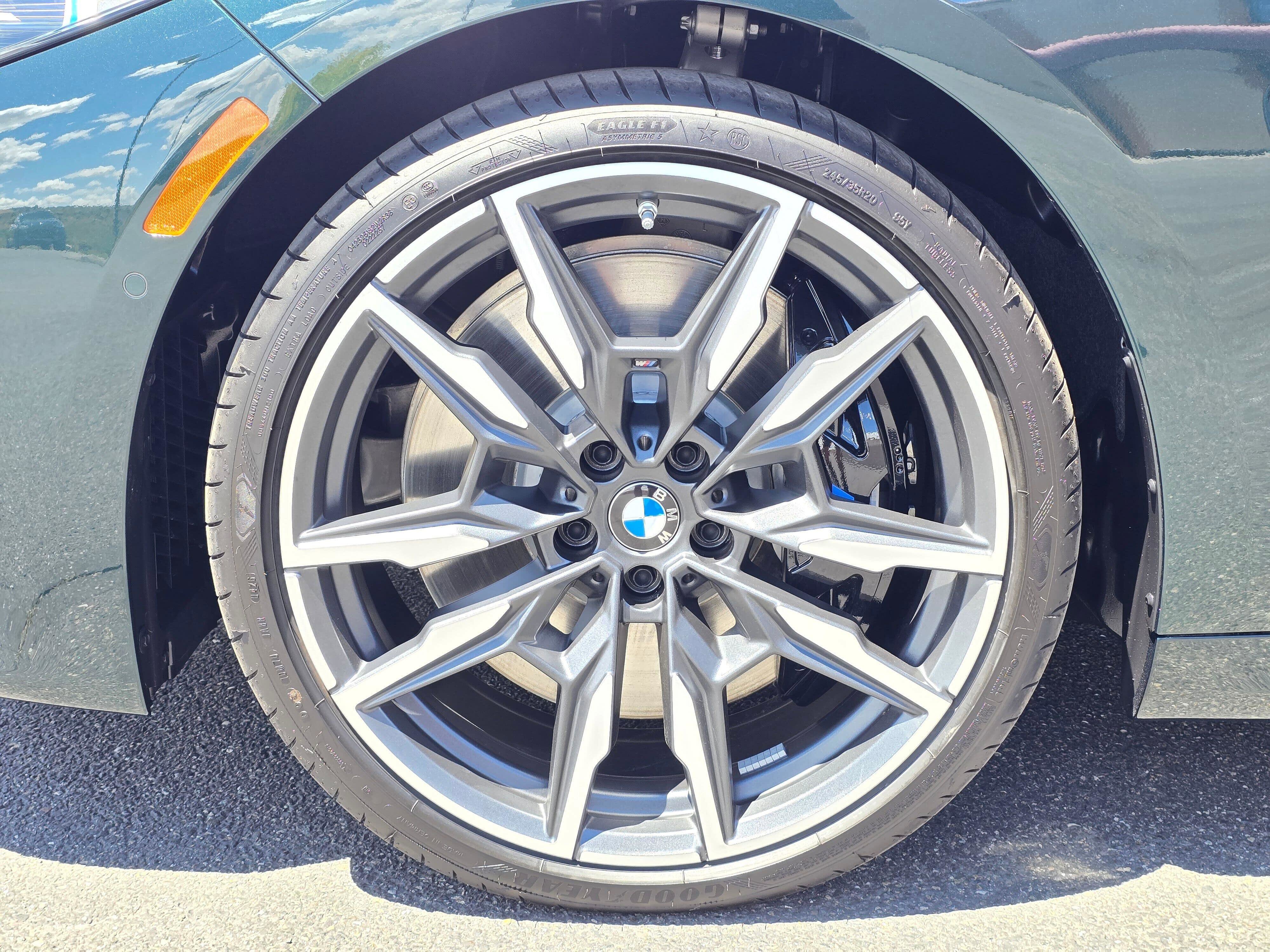 New 2026 Oxford Green Metallic BMW M850i image 8