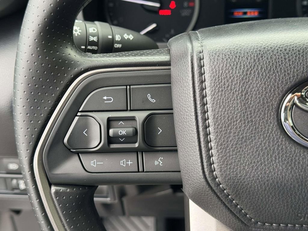 2026 Toyota Tundra SR5 - Photo 9