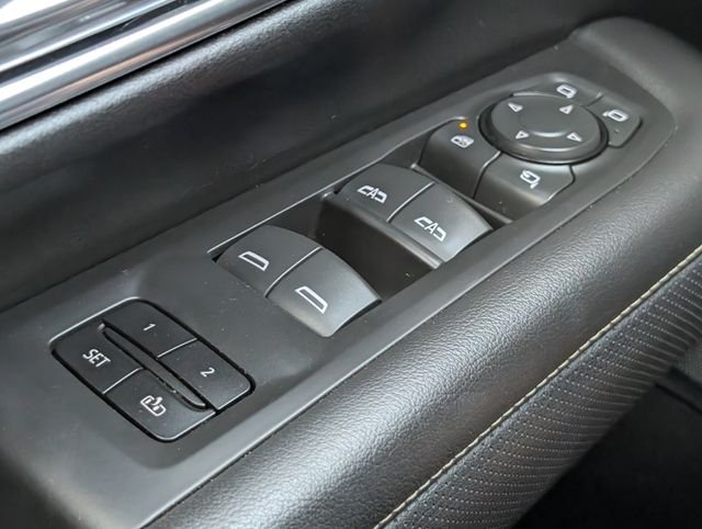 Used 2021 White GMC SLT image 24