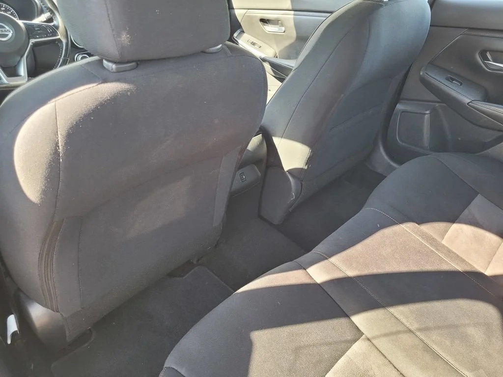 Used 2022 Black Nissan SR Xtronic CVT image 16