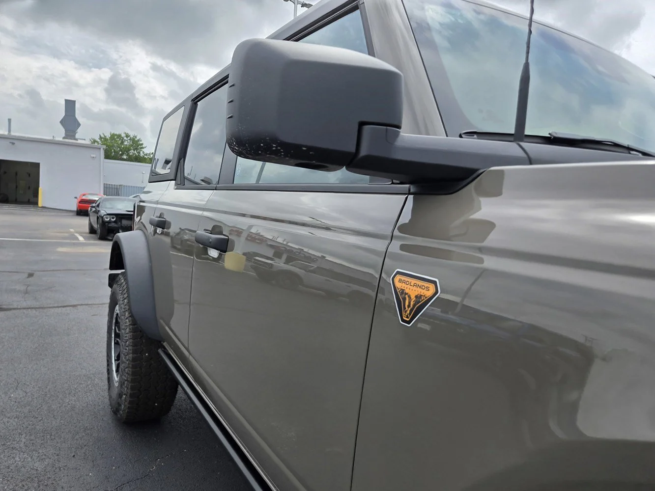 New 2026 Marsh Gray Ford Badlands image 31