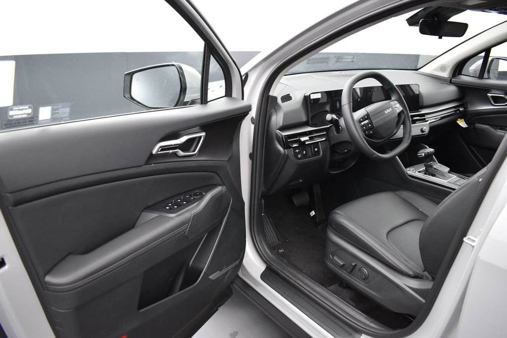 New 2026 Wolf Gray Kia EX image 5