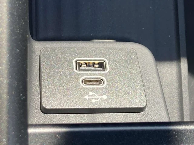 New 2027 Gray Ford Platinum image 25