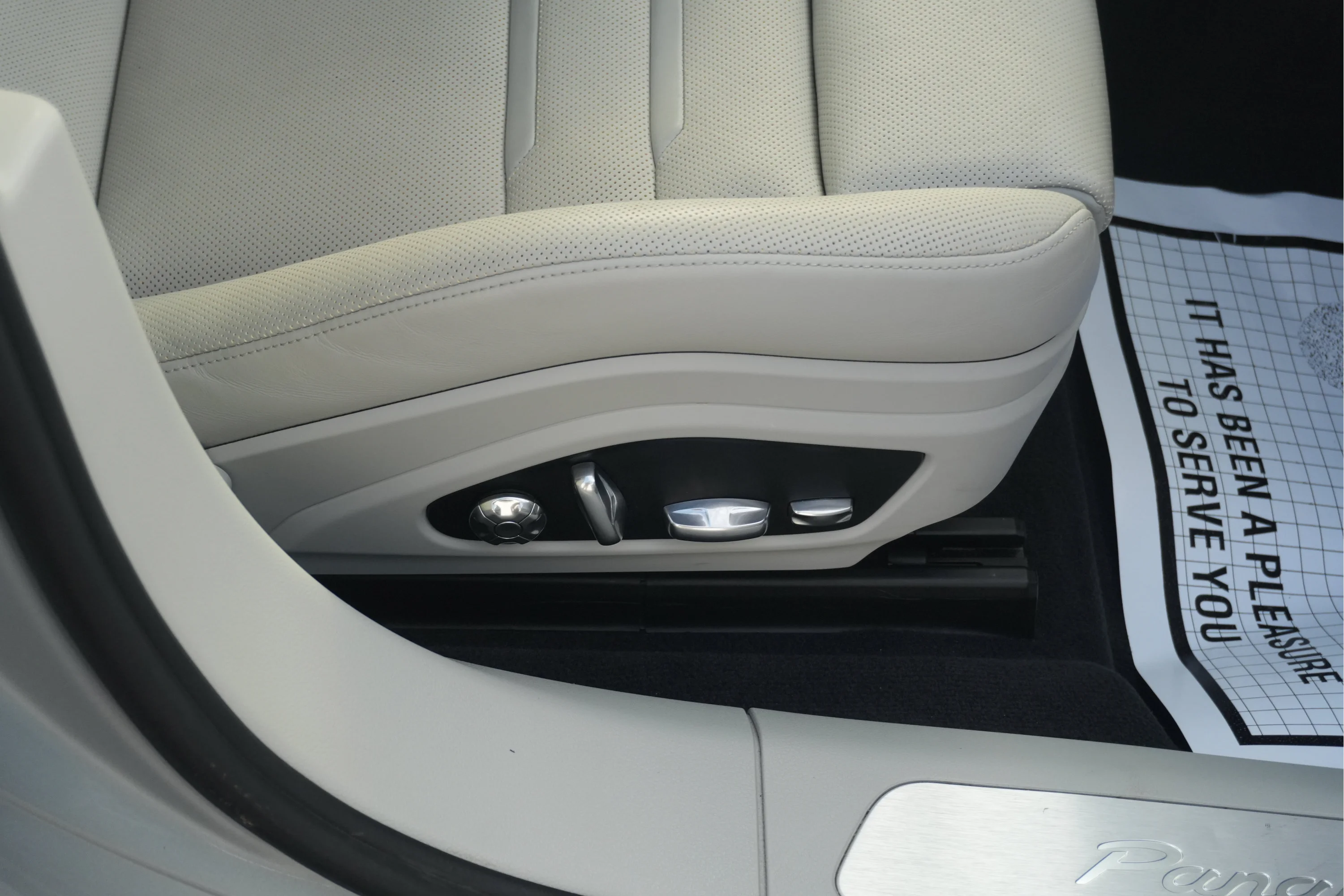 Used 2020 Dolomite Silver Metallic Porsche 4 E-Hybrid image 22