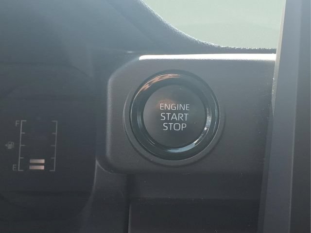 Used 2024 White Toyota SR5 image 10