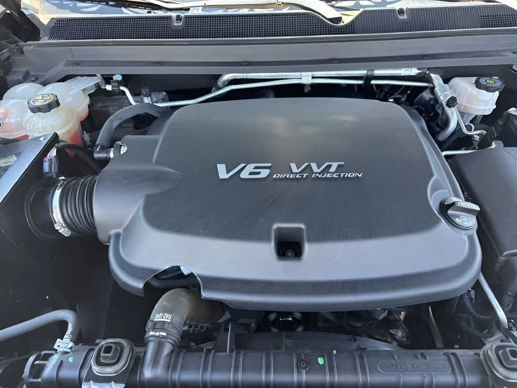 Used 2022 Black Chevrolet ZR2 image 29