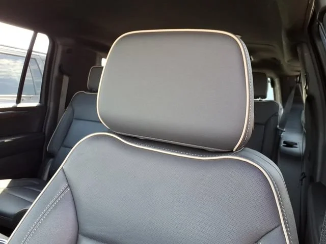 Used 2025 Sterling Gray Metallic Chevrolet Premier image 15