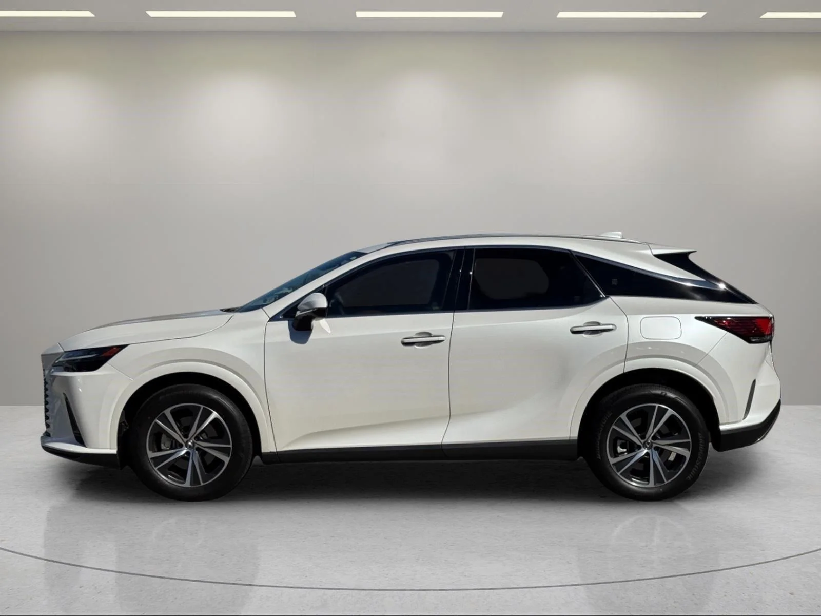 Used 2025 Eminent White Pearl Lexus RX 350 Premium image 2