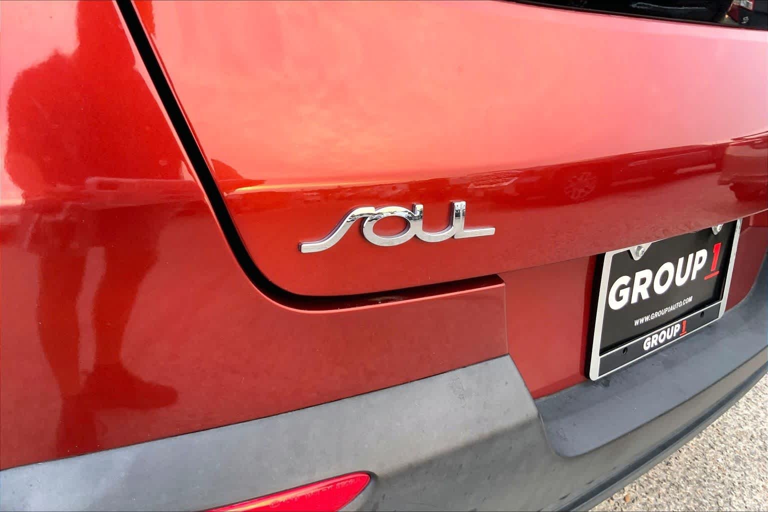 Used 2021 Mars Orange Kia LX image 29