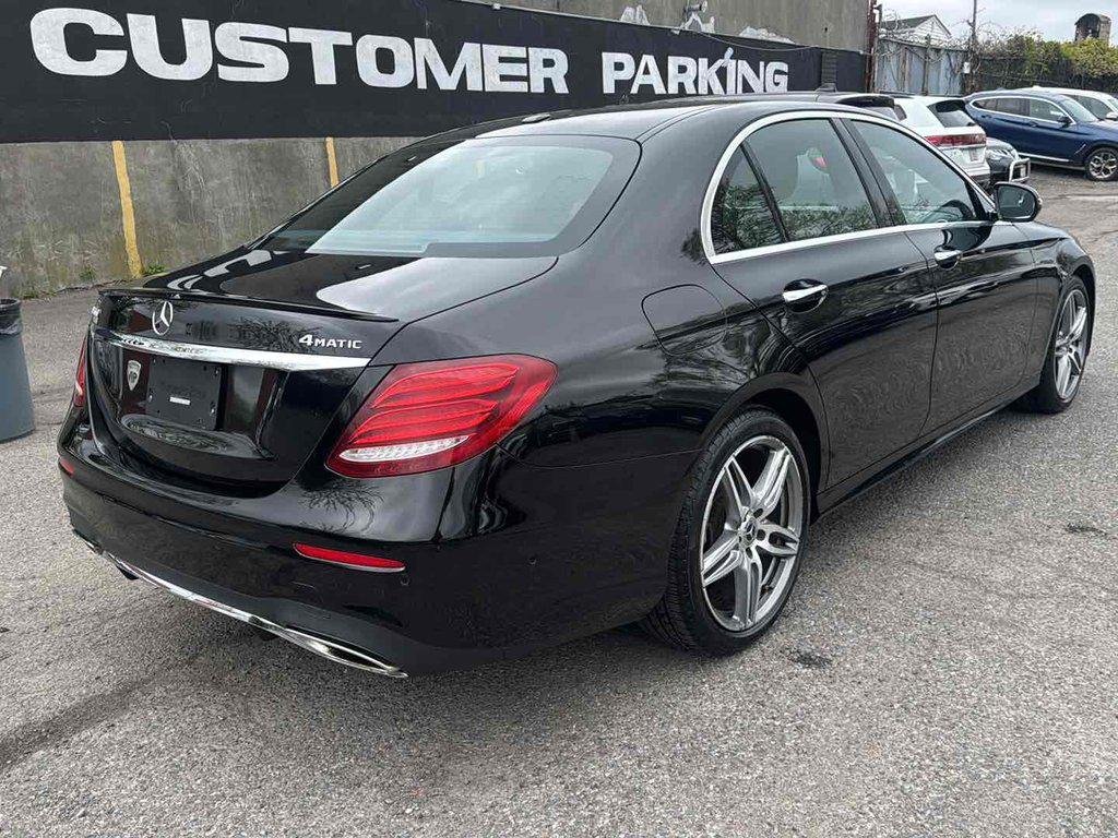 Used 2018 Black Mercedes-Benz 4MATIC® image 4
