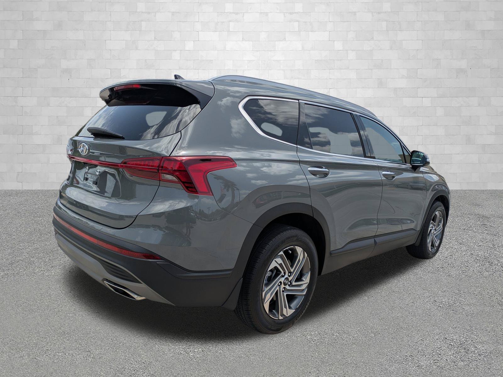 Certified Used 2023 Hampton Gray Hyundai SEL image 2