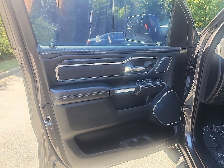 Used 2024 Granite Crystal Metallic Clearcoat Ram Laramie image 11