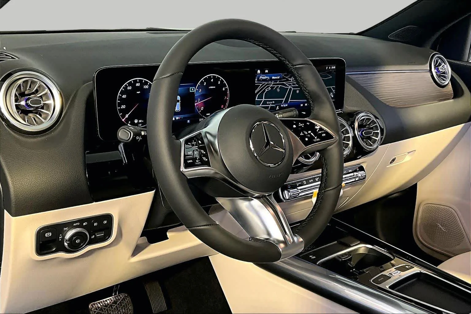 New 2026 Cirrus Silver Metallic Mercedes-Benz GLA 250 image 9