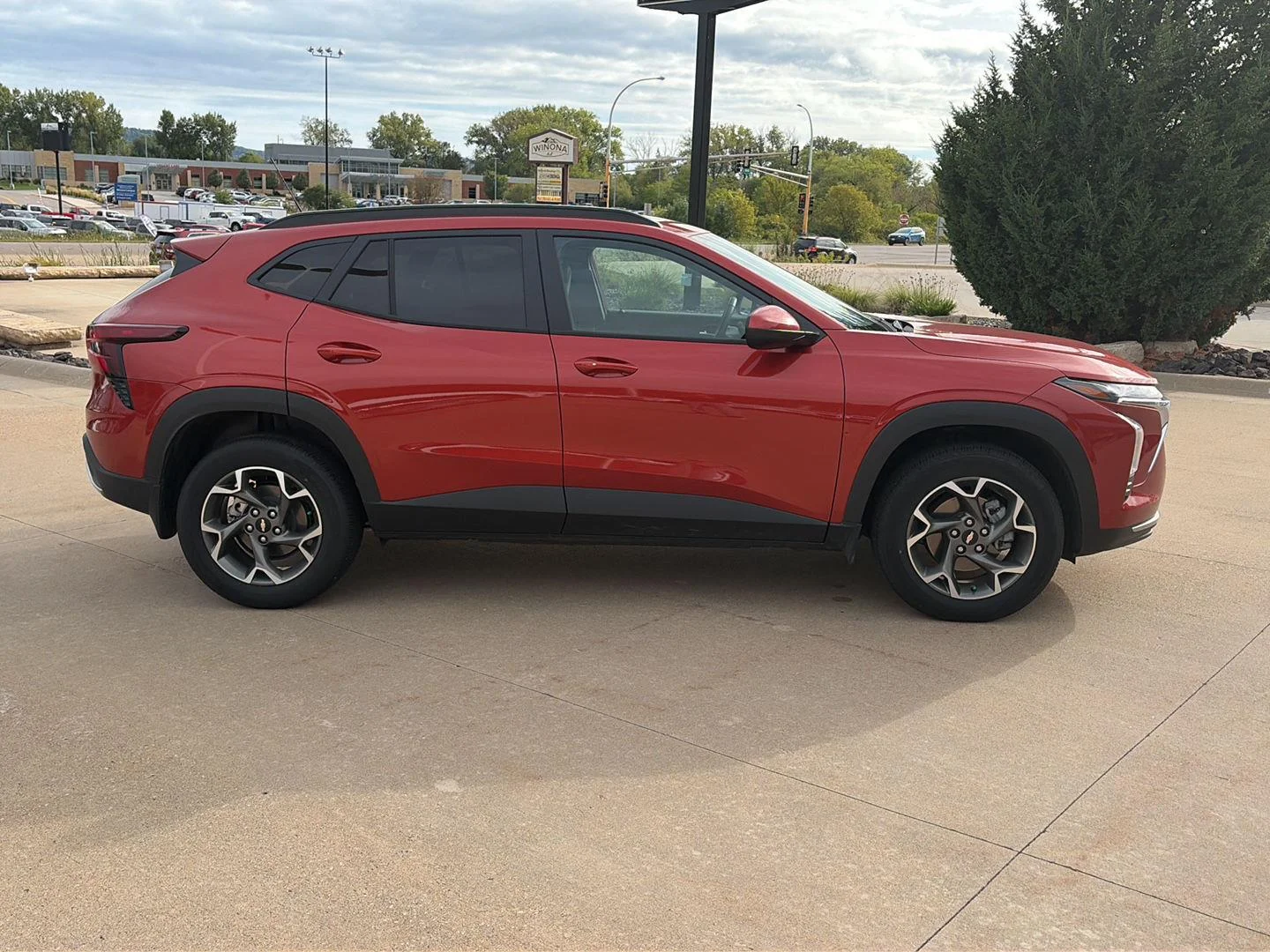 Used 2024 Chevrolet Trax LT with VIN KL77LHE26RC196159 for sale in Winona, Minnesota