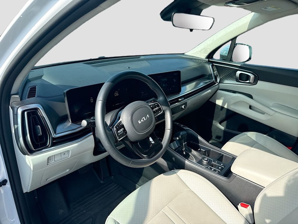 Used 2025 Glacial White Pearl Kia S image 10