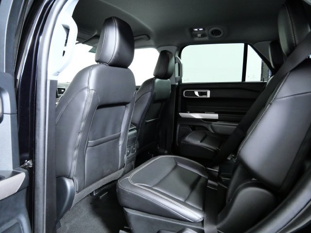 Used 2023 Black Ford XLT image 14