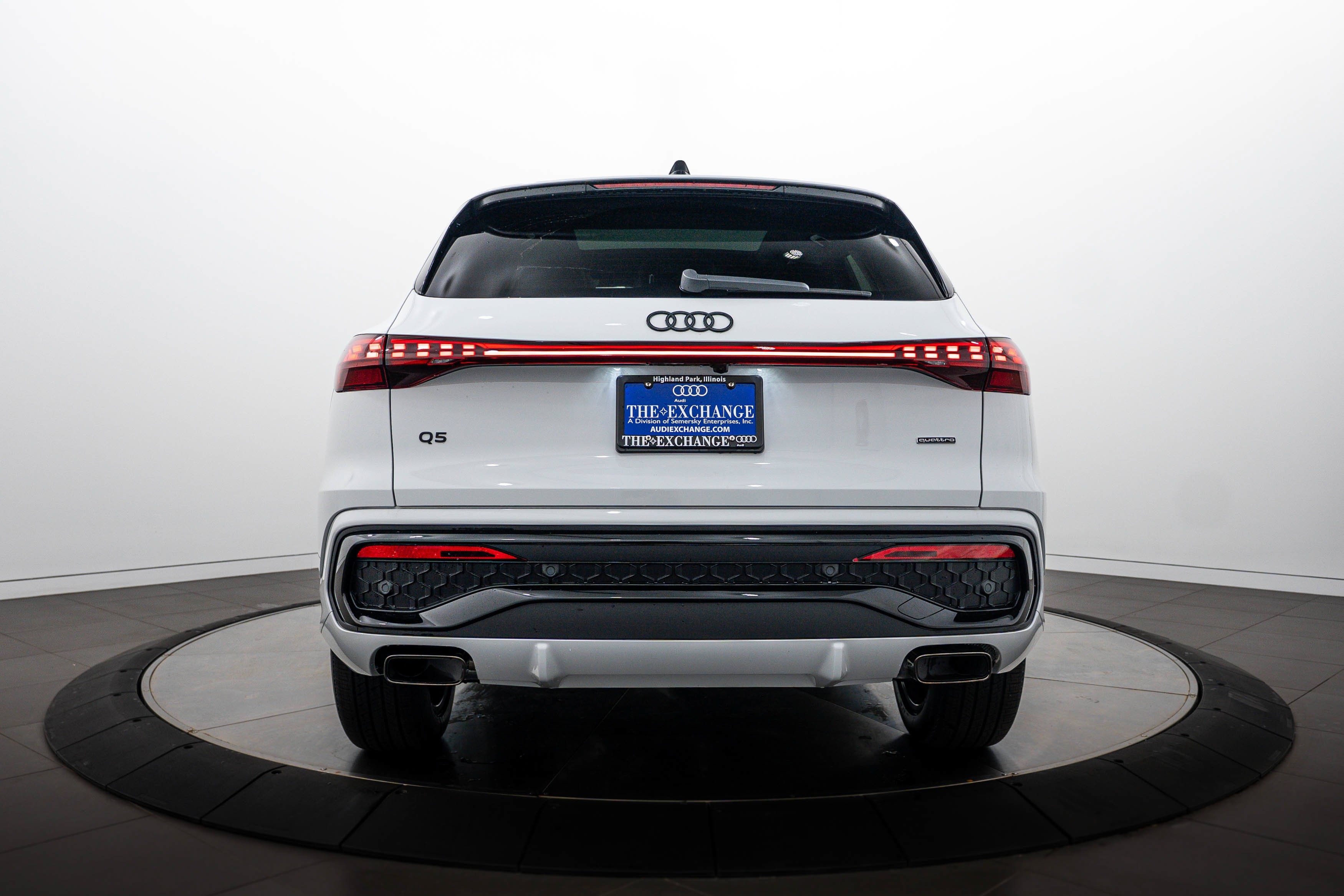 New 2026 Glacier White Audi Premium image 19