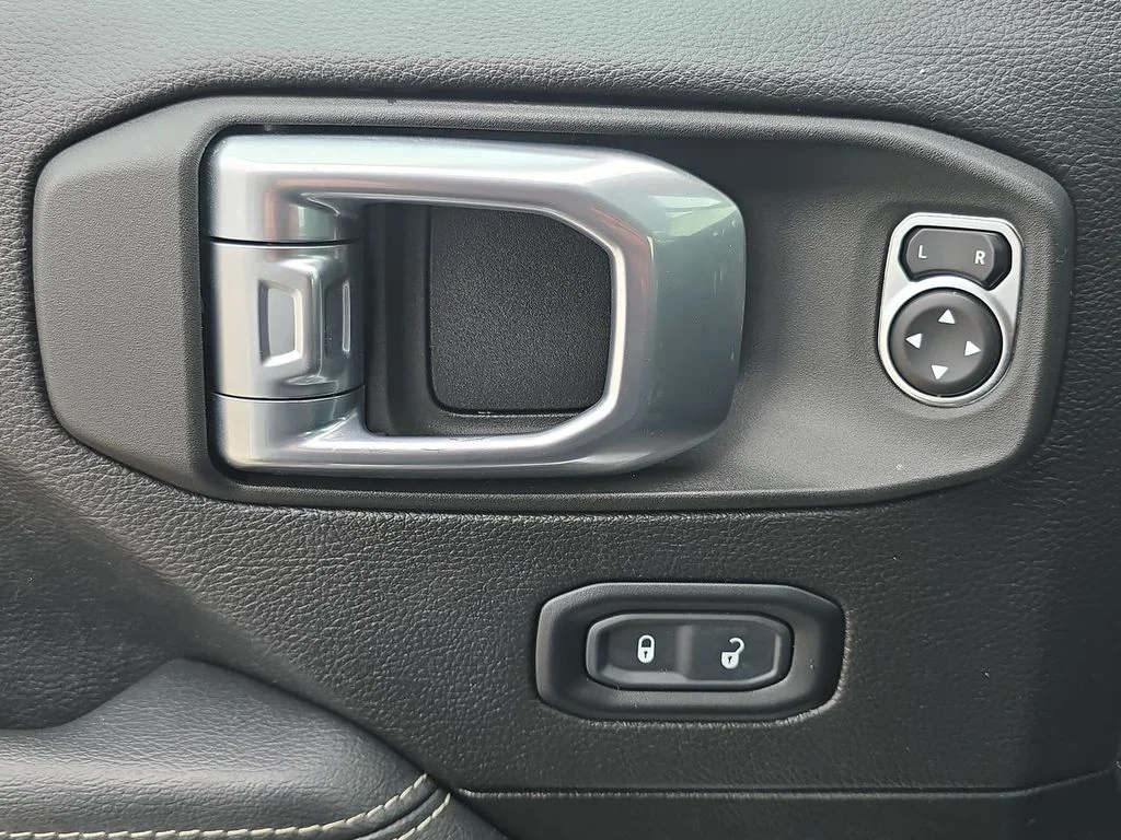 Used 2023 Silver Jeep Sahara 4xe image 24
