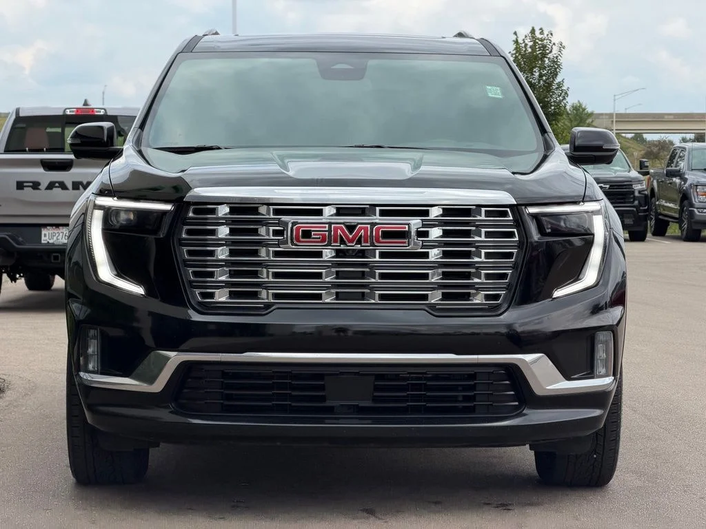 Used 2025 Black GMC Denali image 6