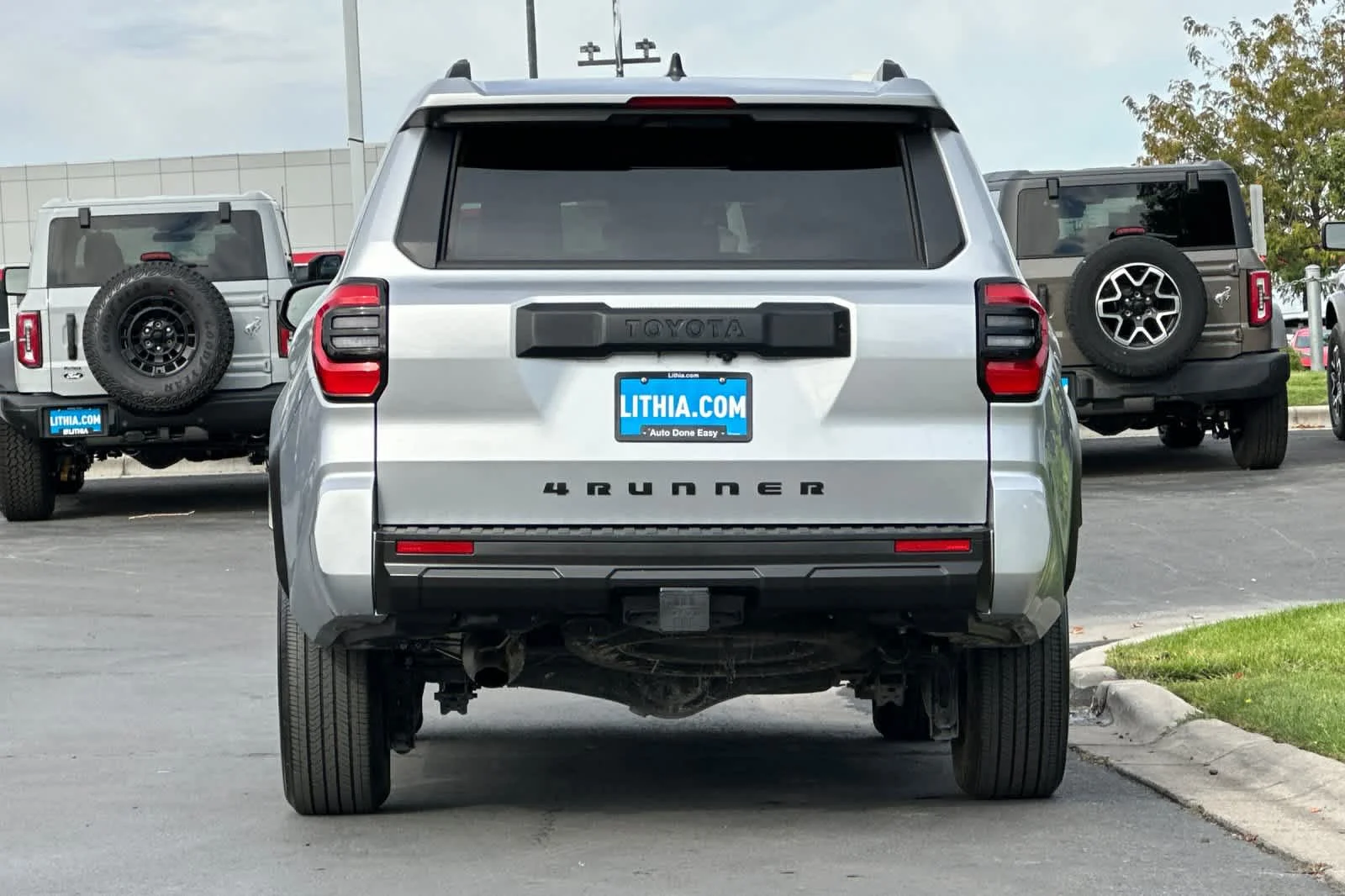 Certified Used 2025 CUTTING EDGE Toyota SR5 image 7