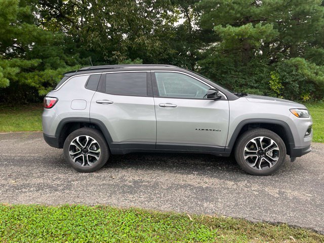 Certified Used 2022 Billet Silver Metallic Jeep Limited image 2