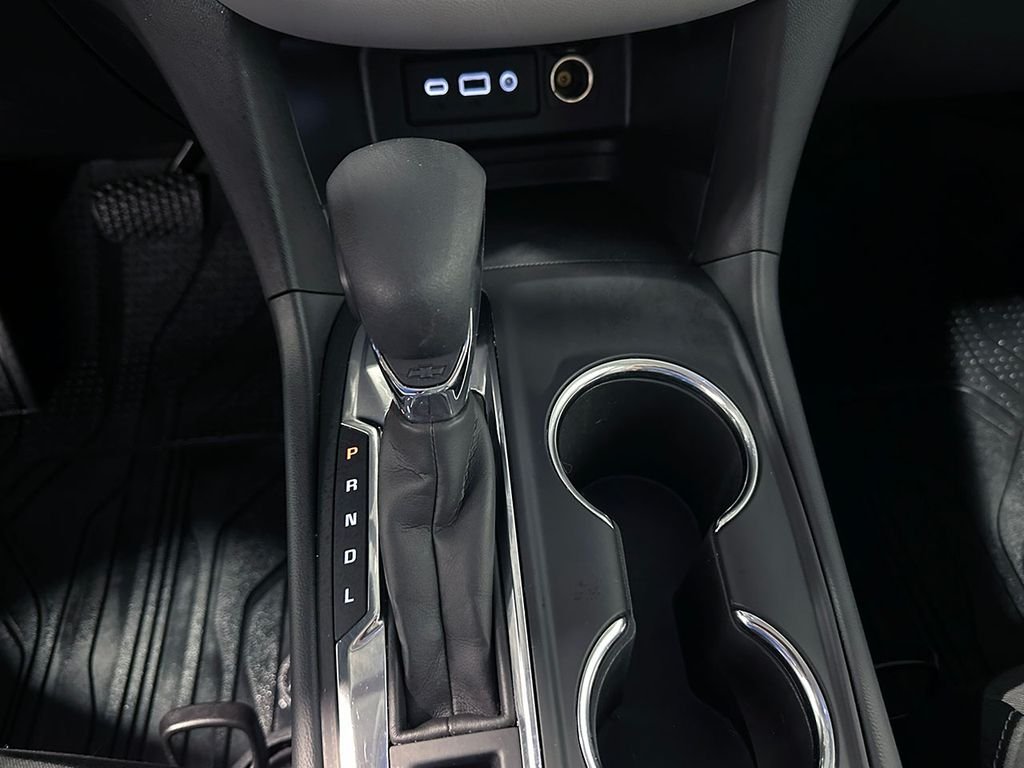 Used 2024 Gray Chevrolet LS image 30