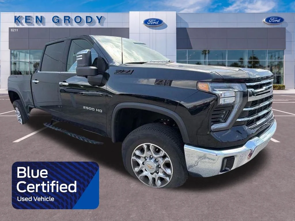 2024 Chevrolet Silverado HD LTZ 4WD Crew Cab Standard Box's photo