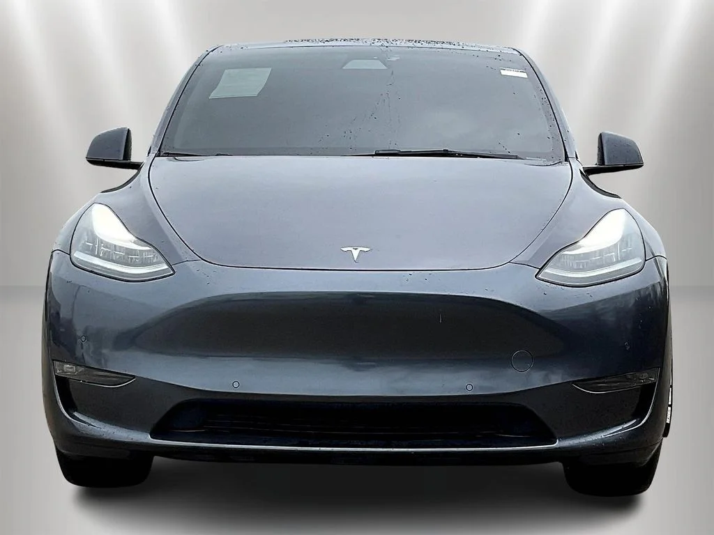 Used 2021 Tesla Model Y Long Range with VIN 5YJYGDEE7MF184774 for sale in Naperville, IL