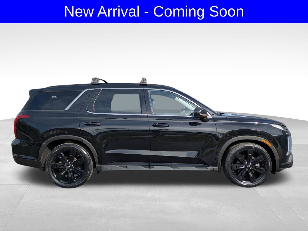 Used 2023 Black Hyundai XRT image 2