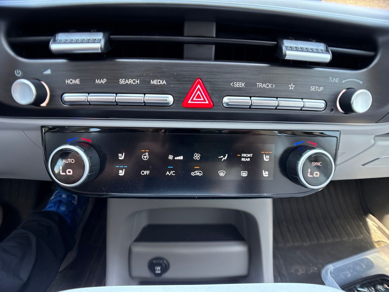 Used 2026 White Hyundai Limited image 25