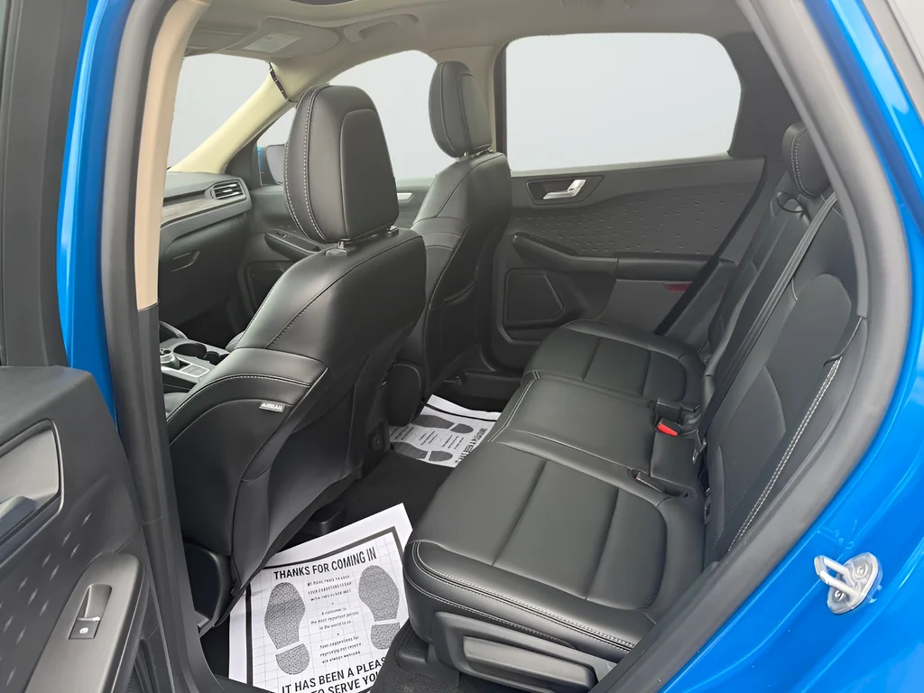 Used 2020 Blue Ford SEL image 21