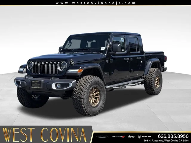 2026 Jeep Gladiator Sahara