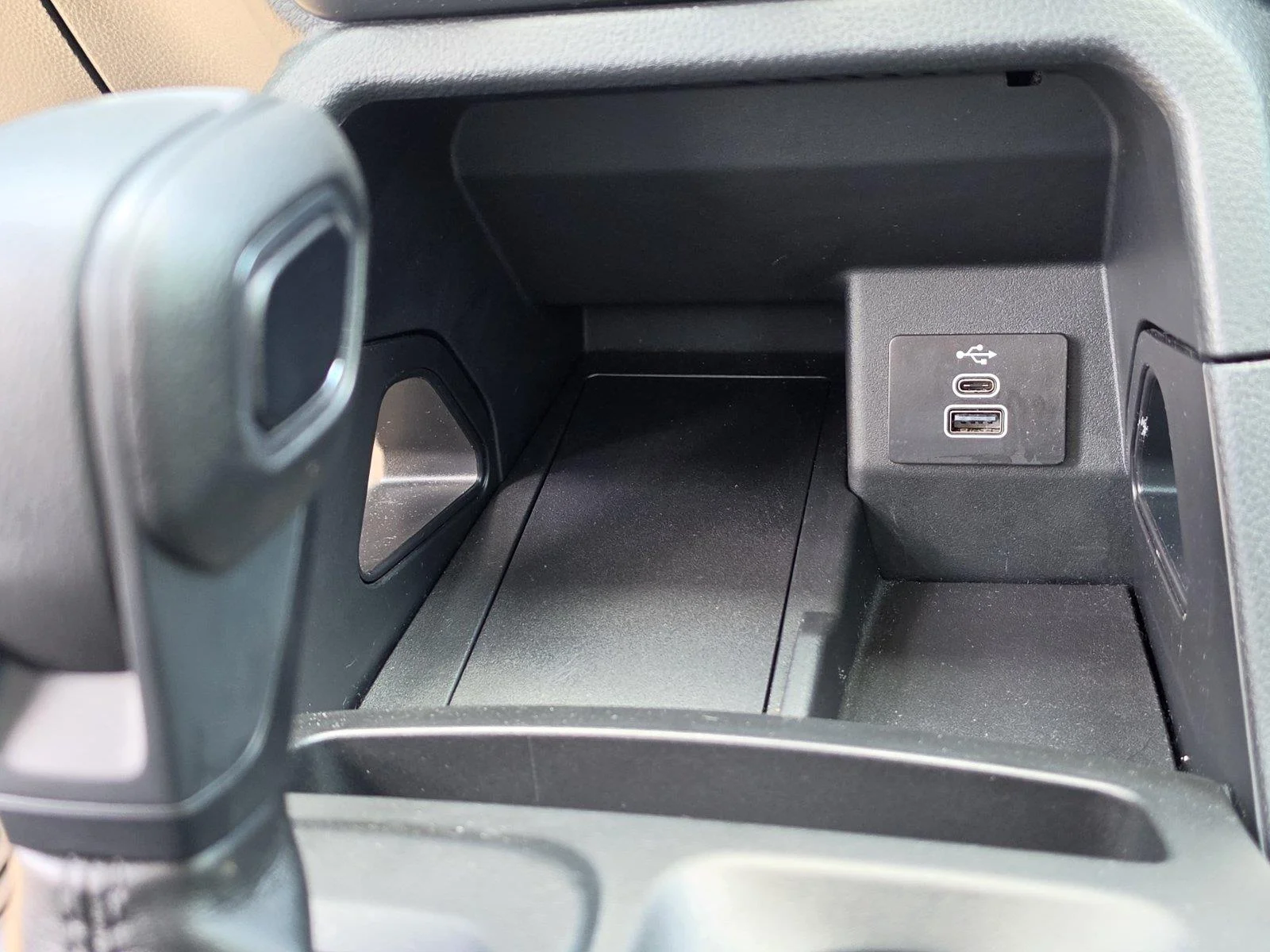Used 2025 Desert Sand Ford XL image 29